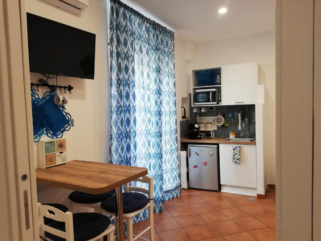 Il Posto Fisso Napoli Plebiscito Chiaia - 5