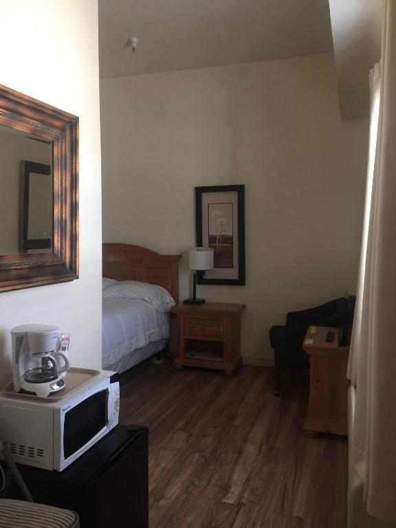 Whitney Portal Hotel And Hostel photo