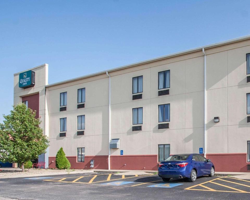 Quality Inn Joplin I-44 photo