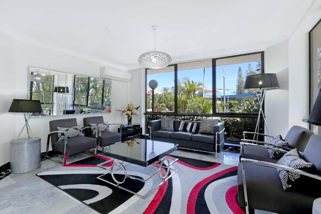 Genesis Apartments photo