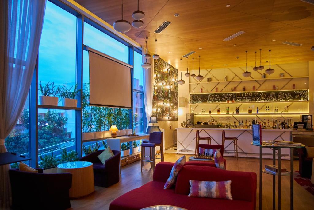 Bar/lounge