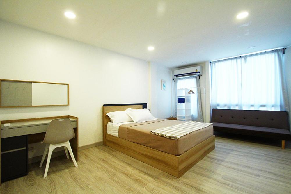 398旅舍 (398 HOSTEL)