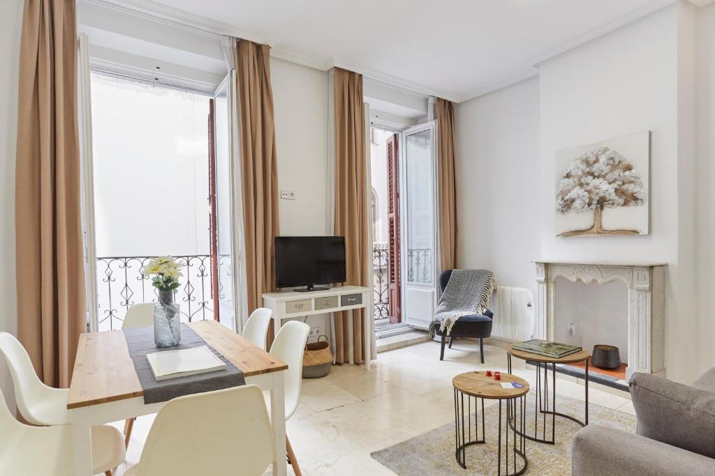 LEEWAYS APARTMENT XII in GRAN VÍA - 2