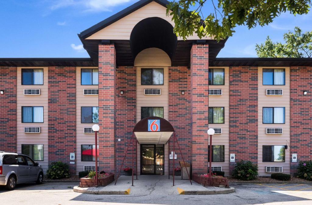 Motel 6-Prospect Heights, IL photo