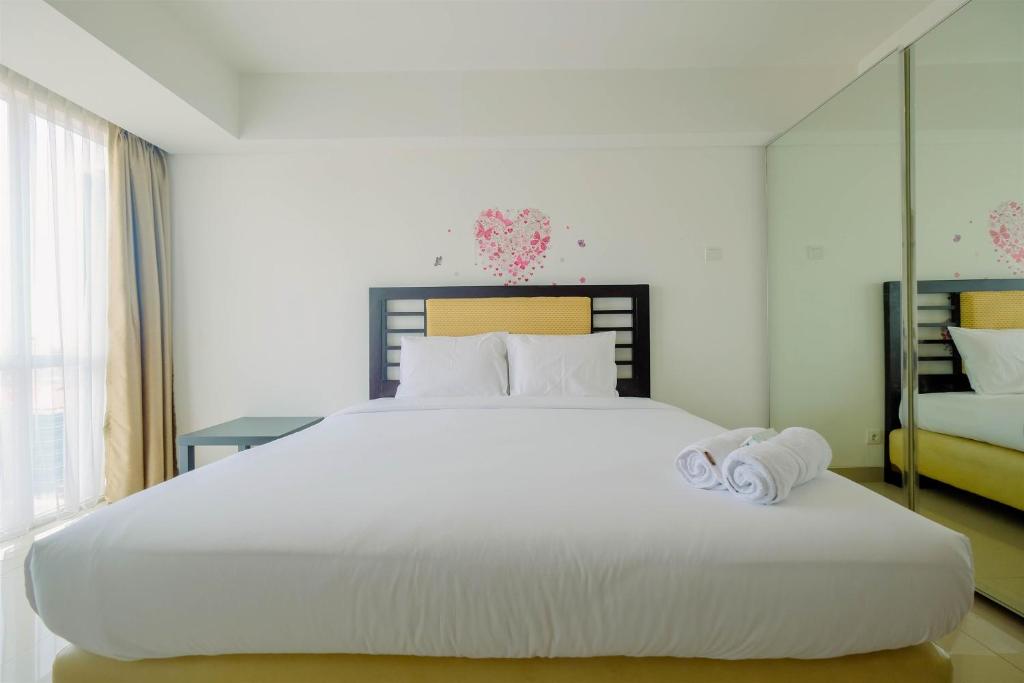 Highest Value Studio Apartment at H Residence By Travelio, Jakarta