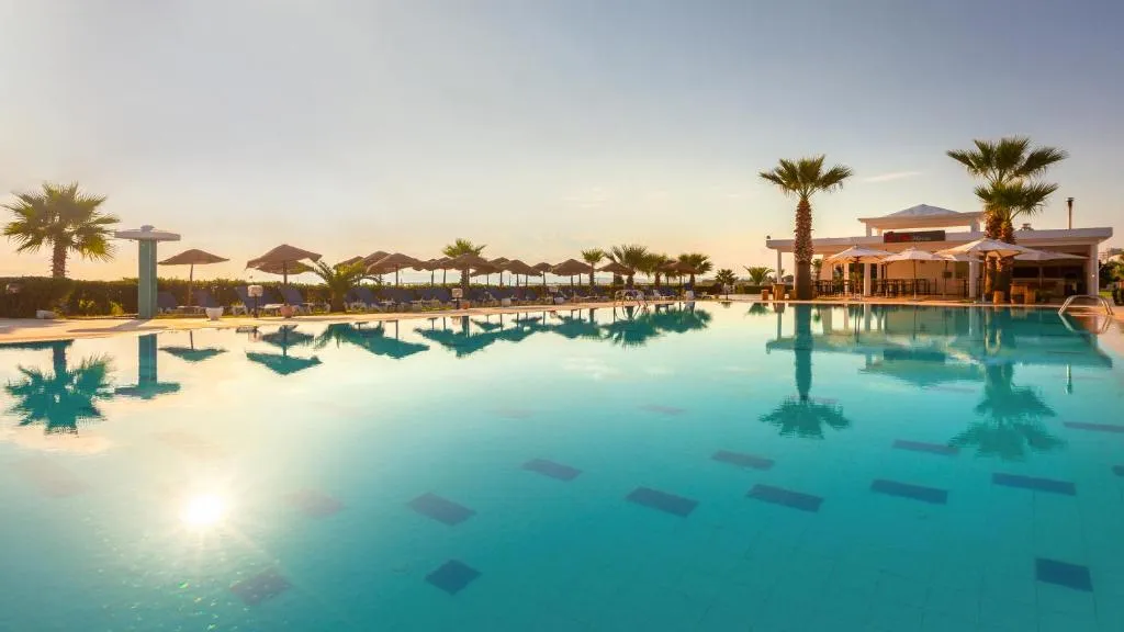 Hotel Nour Congress & Resort，位于比塞大的酒店