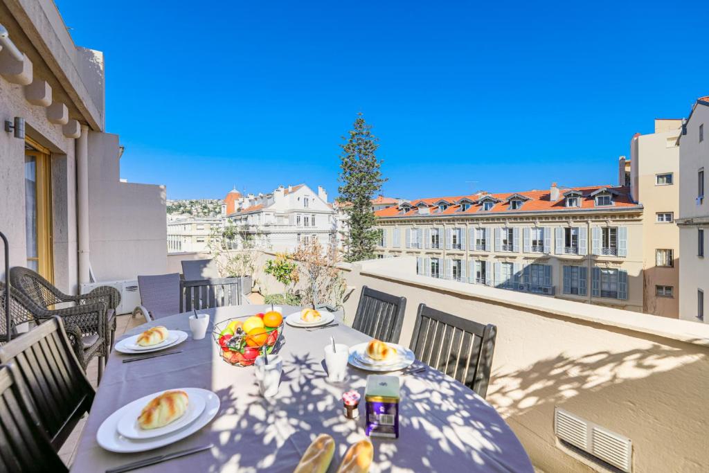 PALAIS L'ESCURIAL — Hotel in Nice