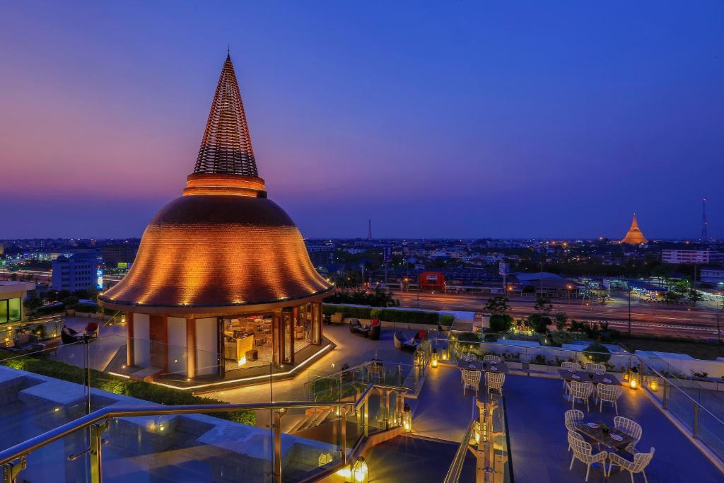 Nearby attraction