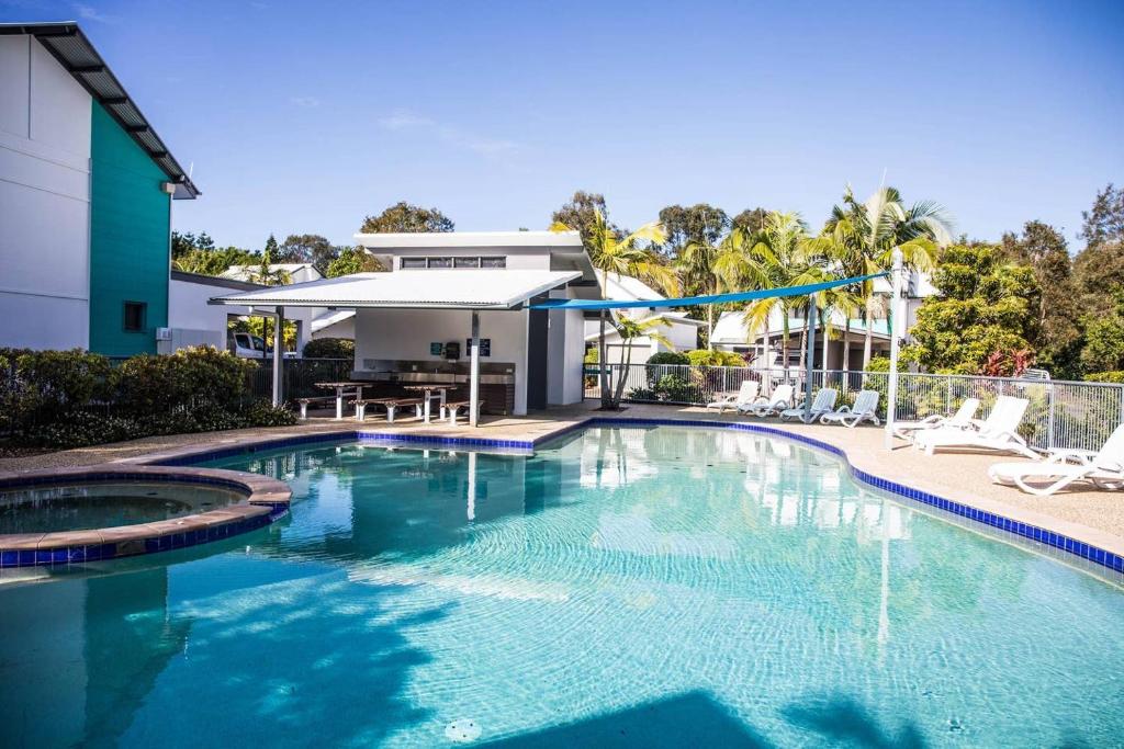 Tropical Getaway in 2 Bedroom Unit in 4 star Resort photo