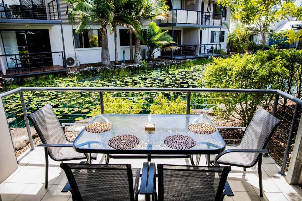 Tropical Getaway in 2 Bedroom Unit in 4 star Resort photo