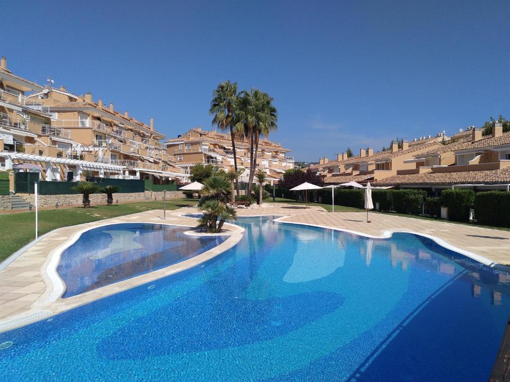 Bright spacious 2 BDR Apt, near Arenal beach Javea , + FREE parking, Jávea