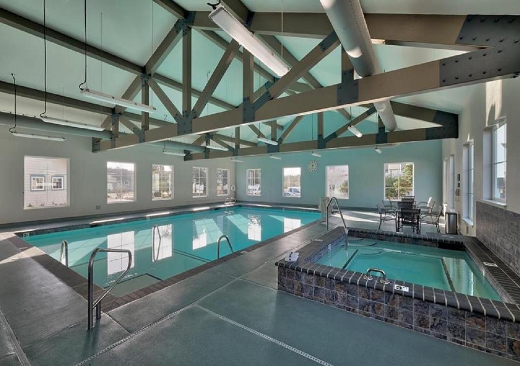 The Breakers Long Beach, Long Beach