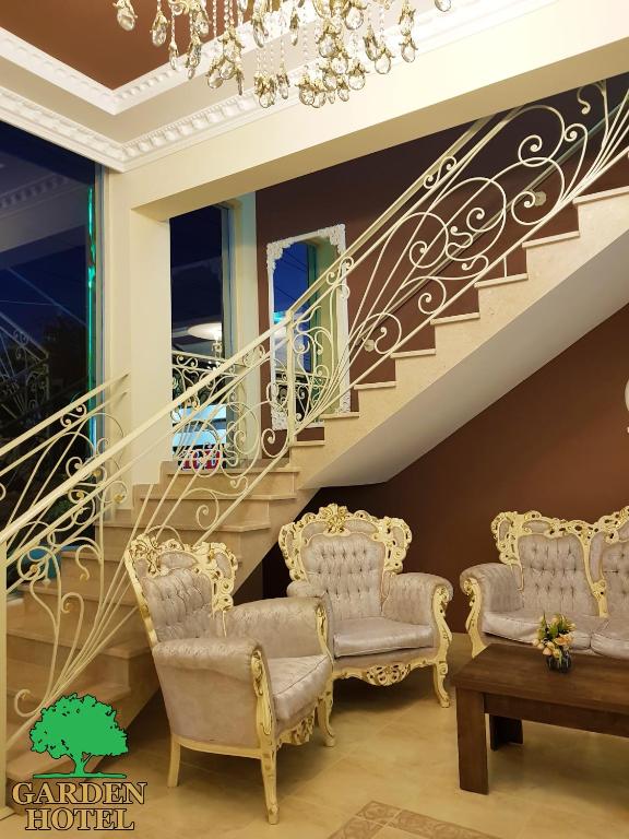 Garden Hotel photo
