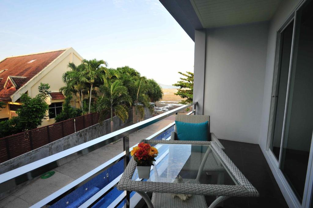 Balcony/terrace, Chalong Beach Front Residence in Phuket