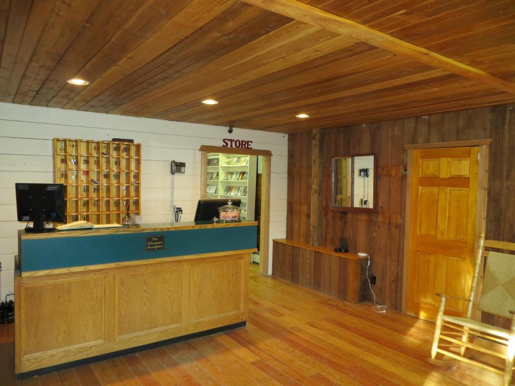 Rundle Chalets photo