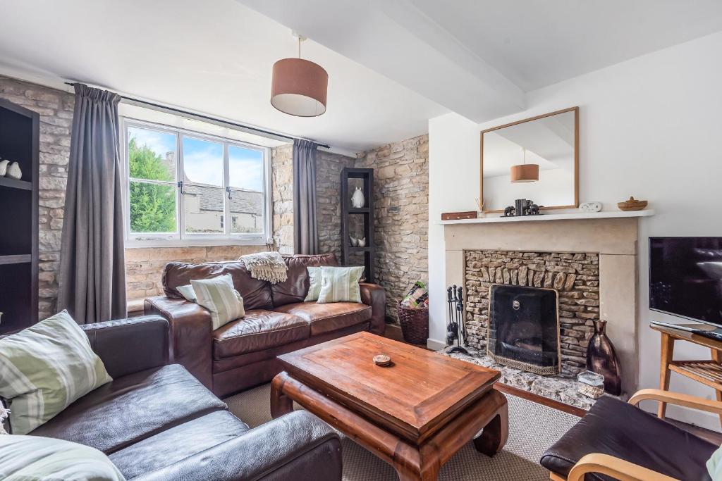 Church Farm Cottage, Northleach photo 2