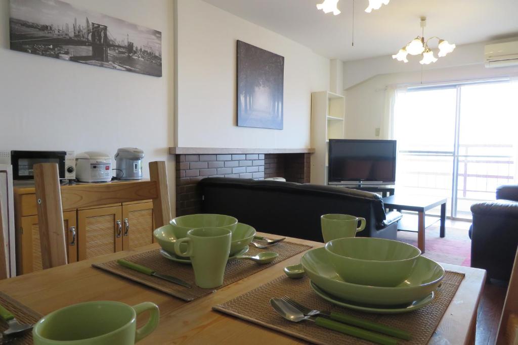 ห้องส่วนกลางสำหรับนั่งเล่น/ดูทีวี