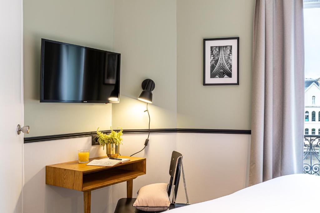 HOTEL DE L’AQUEDUC Paris 10 Rue Philippe De Girard 75010