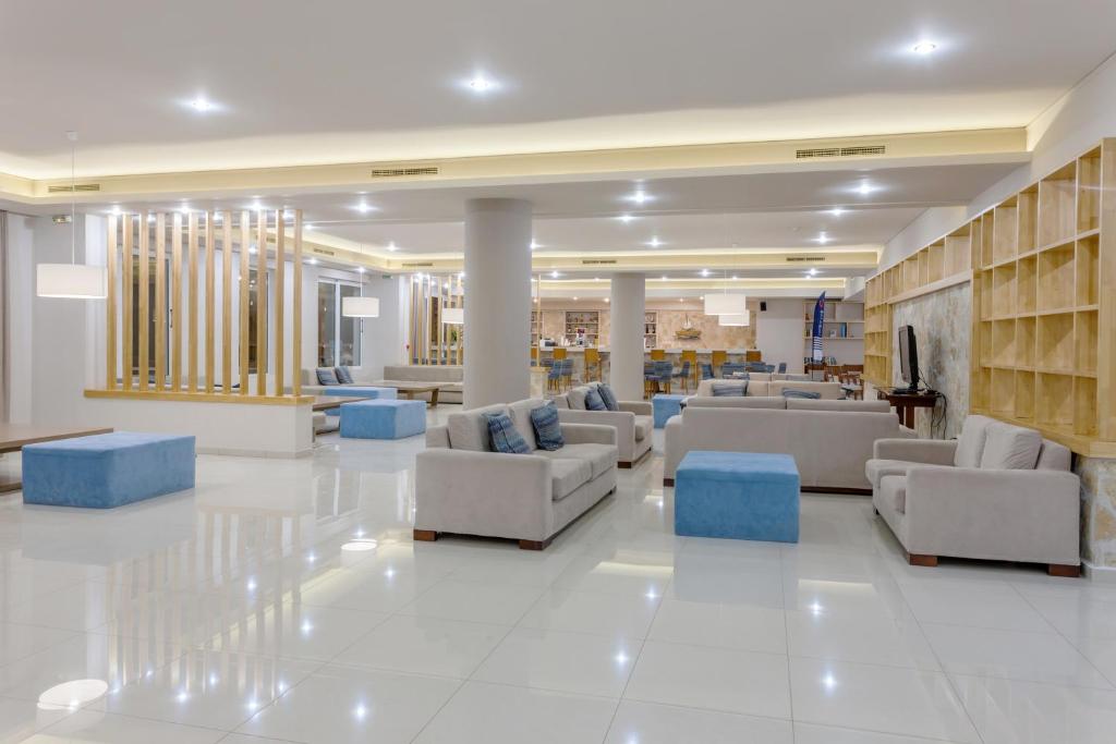 Alykanas Village Resort — Hotel building in Alikanas, Ionian Islands