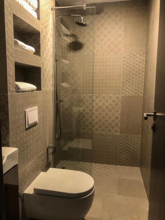 Qama Hotel photo