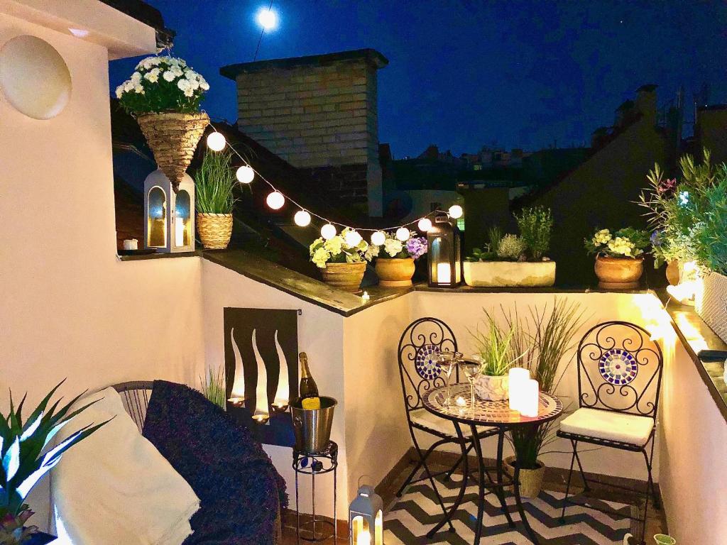 Duplex with quite terrace on Wenceslas sq., Praha