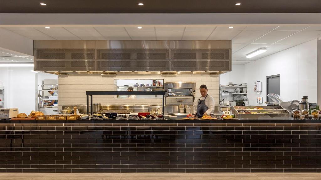 โอ๊คส์ เวลลิงตัน โฮเทล (Oaks Wellington Hotel)