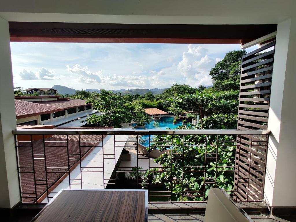 Balcony/terrace, Fernvale Leisure Club and Resort in Palawan
