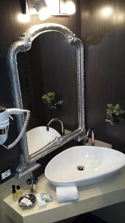 Hotel Villa Fernando Tirana photo