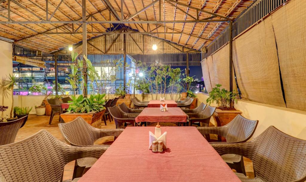 ツリーボー ターミナス コラマンガラ ファイブス ブロック (Treebo Terminus, Koramangala 5th Block) レストラン