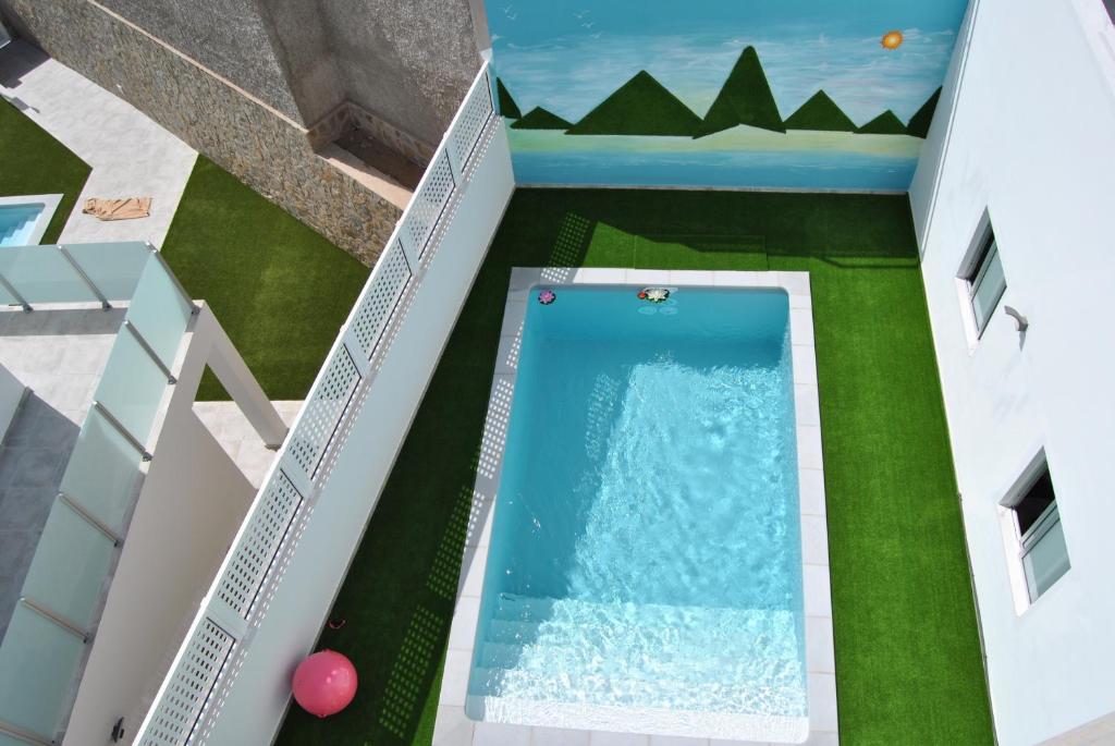 Big Villa Tauro with Private Heated Saltwater Pool & Jacuzzi & BBQ & Game Room & Arcade Games - 2