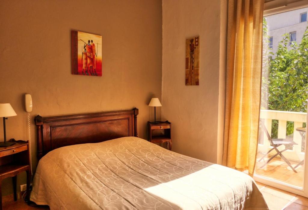 Au Saint Roch - Hôtel et Jardin - 5