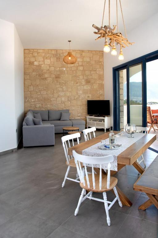 Aelia Luxury Villa photo