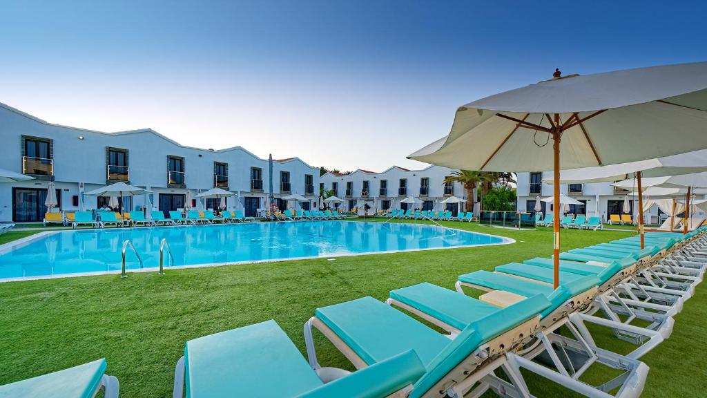 FBC Fortuny Resort - Adults Only — Swimming pool in Maspalomas, Canary Islands