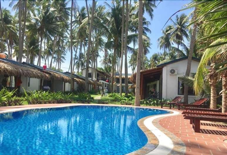 The Legend Coco Beach Resort