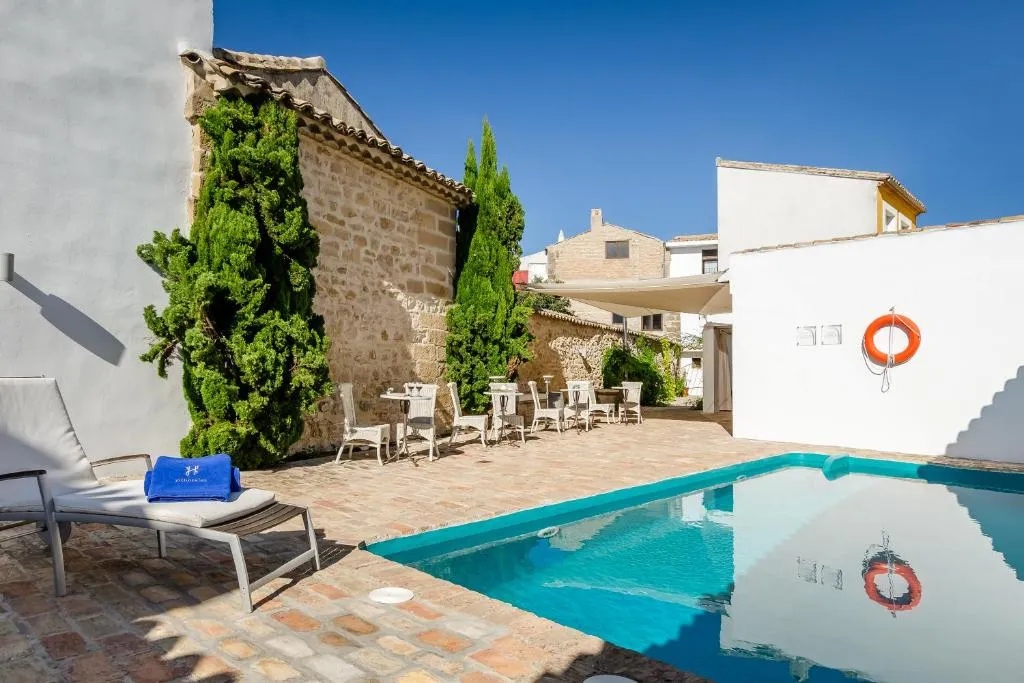 YIT La Casona del Arco, hotel in Baeza