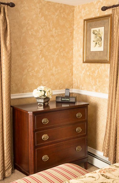 Glynn House Inn photo