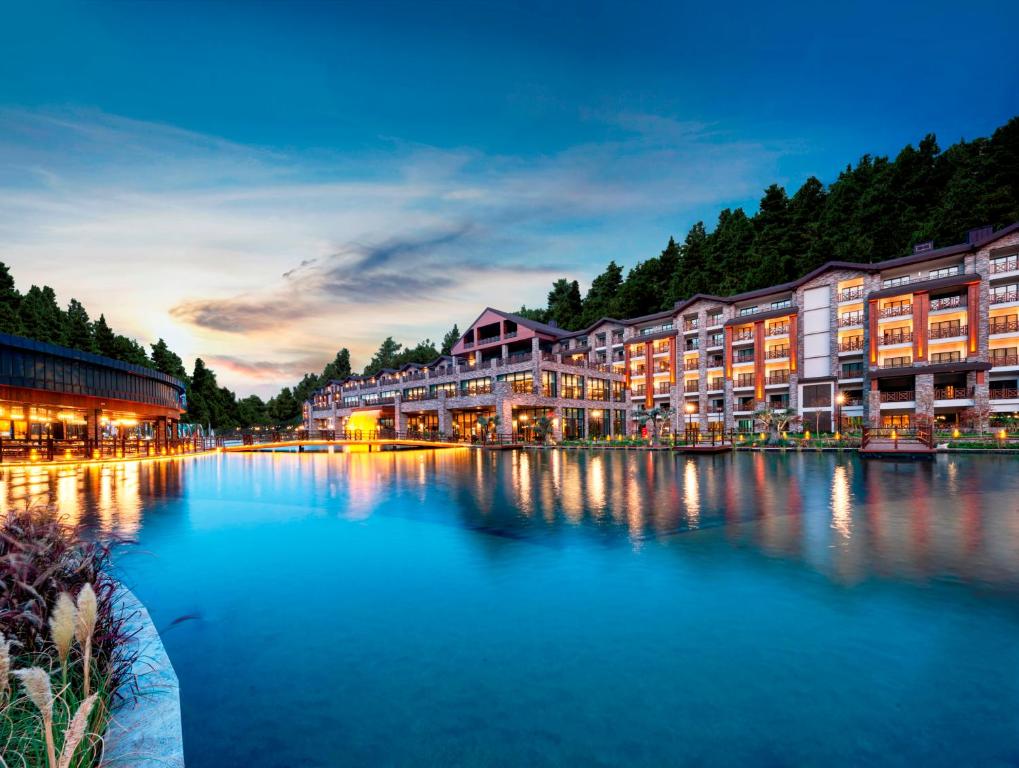 Exterior view, Elite World Grand Sapanca Hotel in Sapanca