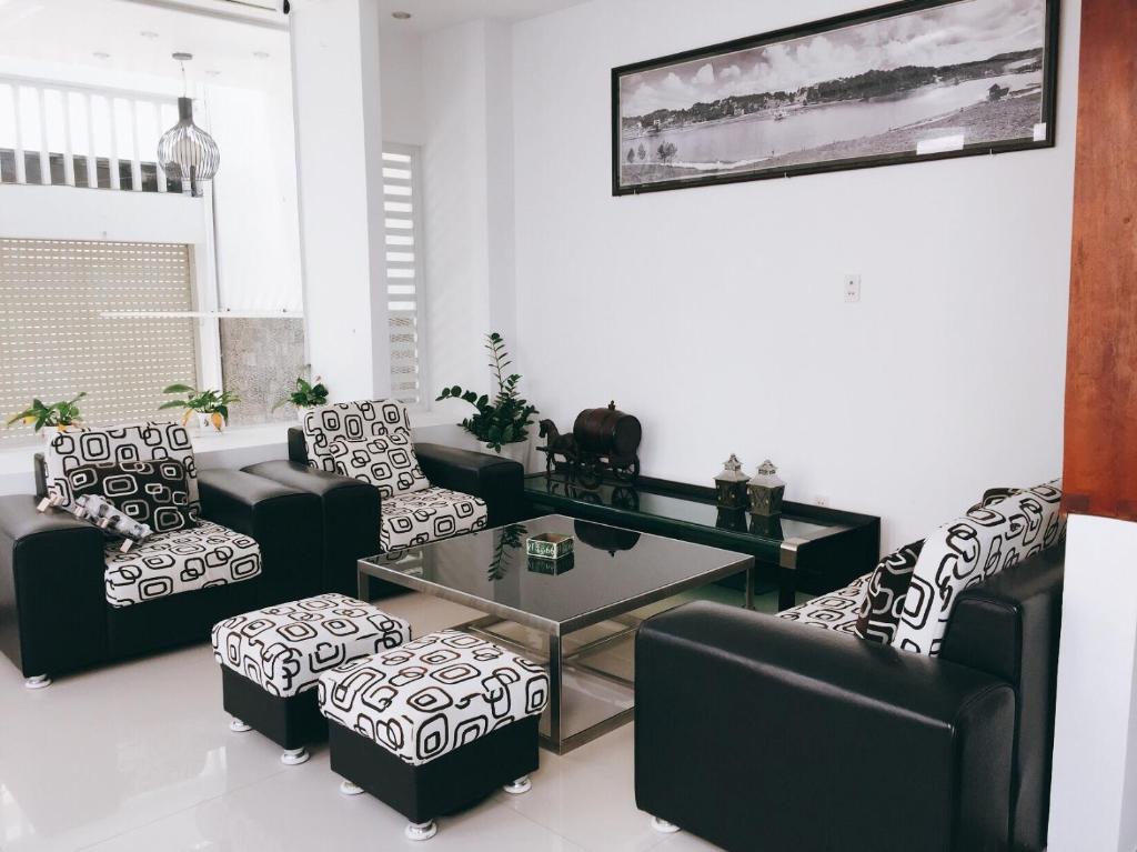 Hot home 2 - Phan Đinh Phung photo