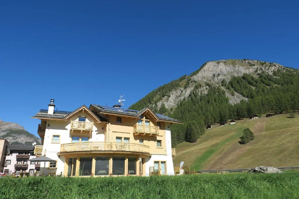 B&B Ecohotel Chalet des Alpes, hotel in Livigno