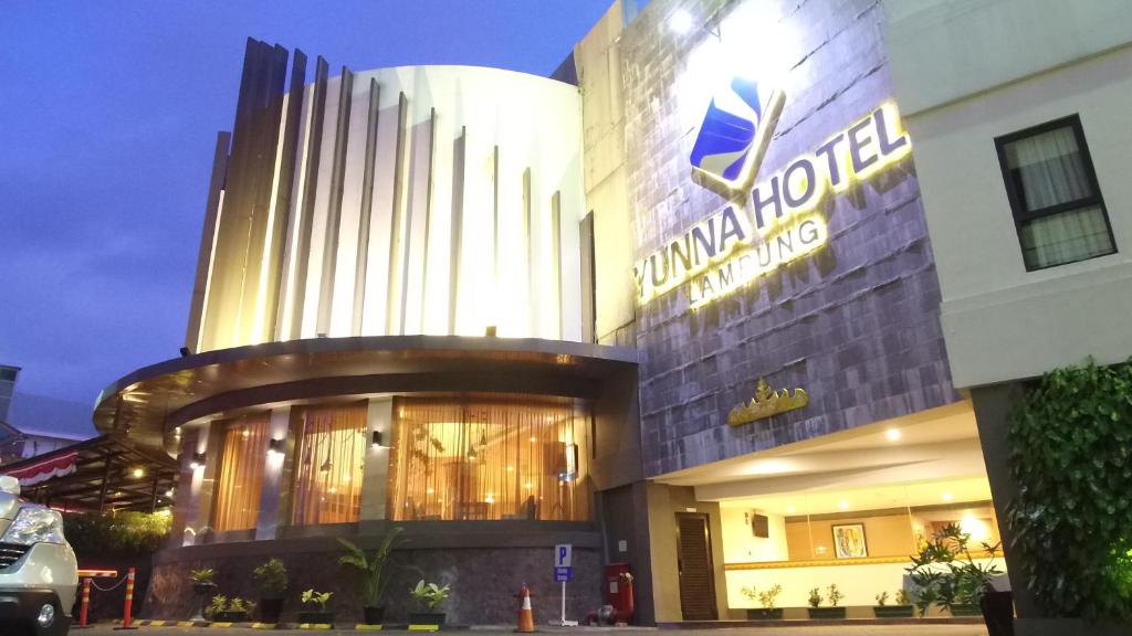 Exterior view, Yunna Hotel in Bandar Lampung
