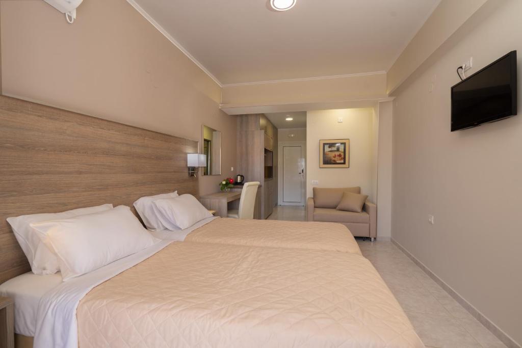 Diamanto Complex — Hotel rooms in Karavomylos, Ionian Islands