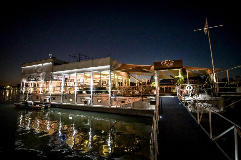 SWEET HOUSE on the river — Hotel in Belgrade