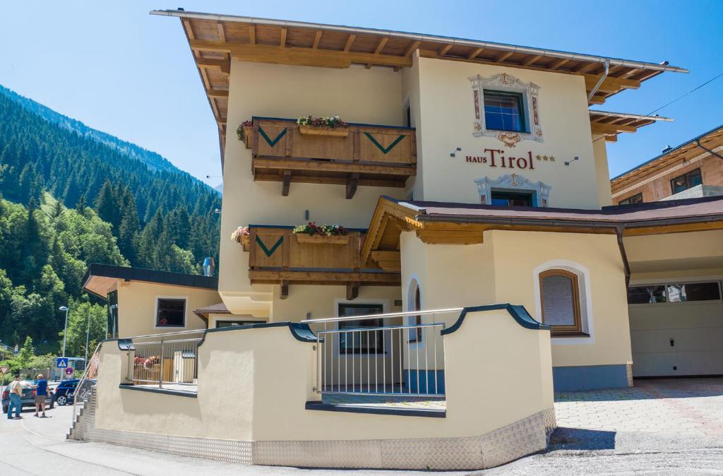 Haus Tirol — Hotel in Hintertux Glacier