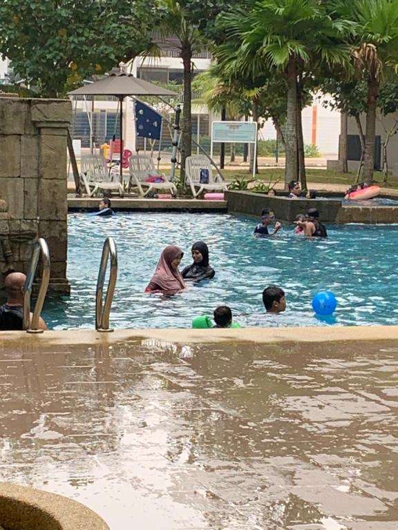 Swimming pool