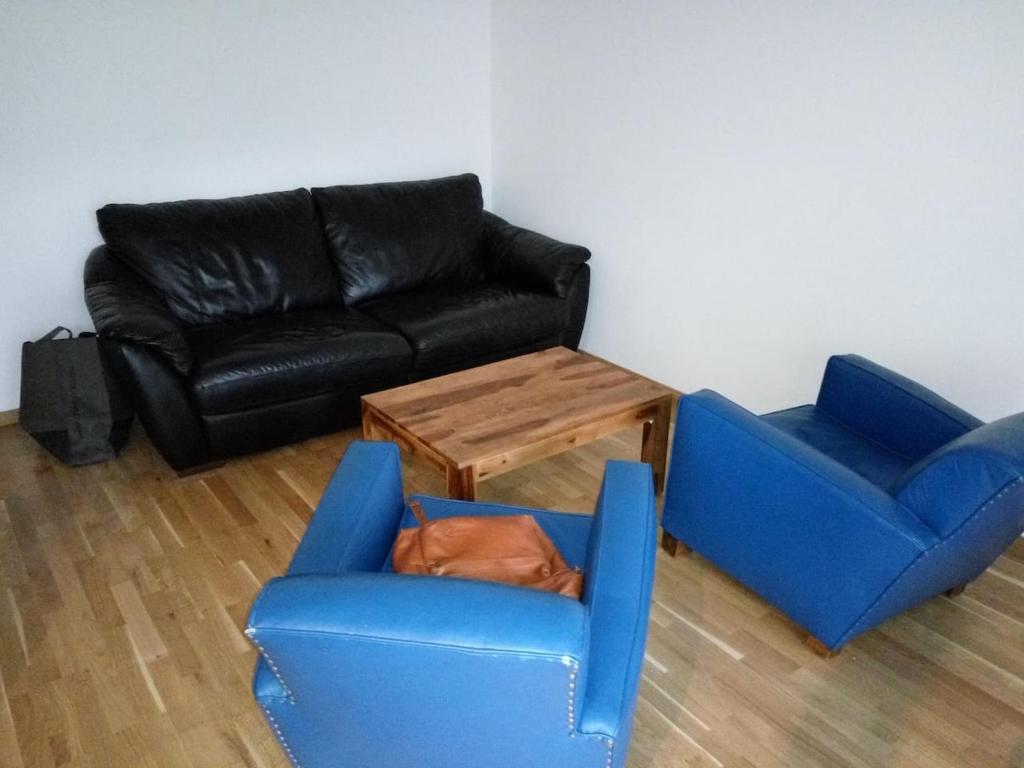 Appartement 2 pieces 40 m2, dans hyper centre, avec piscine au rez de chaussee photo