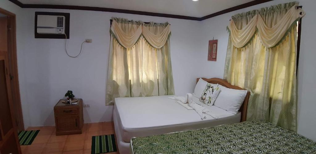 Isla de Paz Beach Resort photo