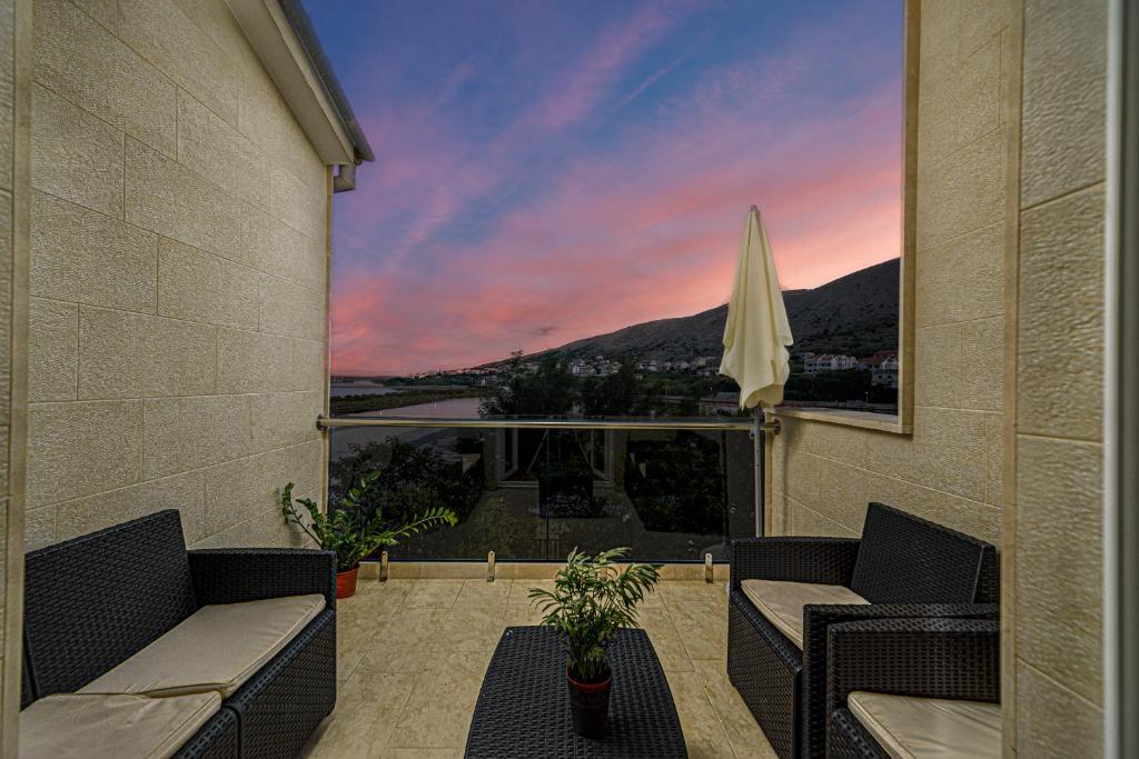 Studio Holiday Adriatic — Hotel in Pag