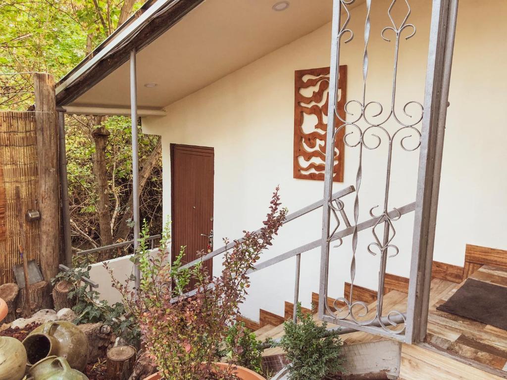 Otevan Guest House photo