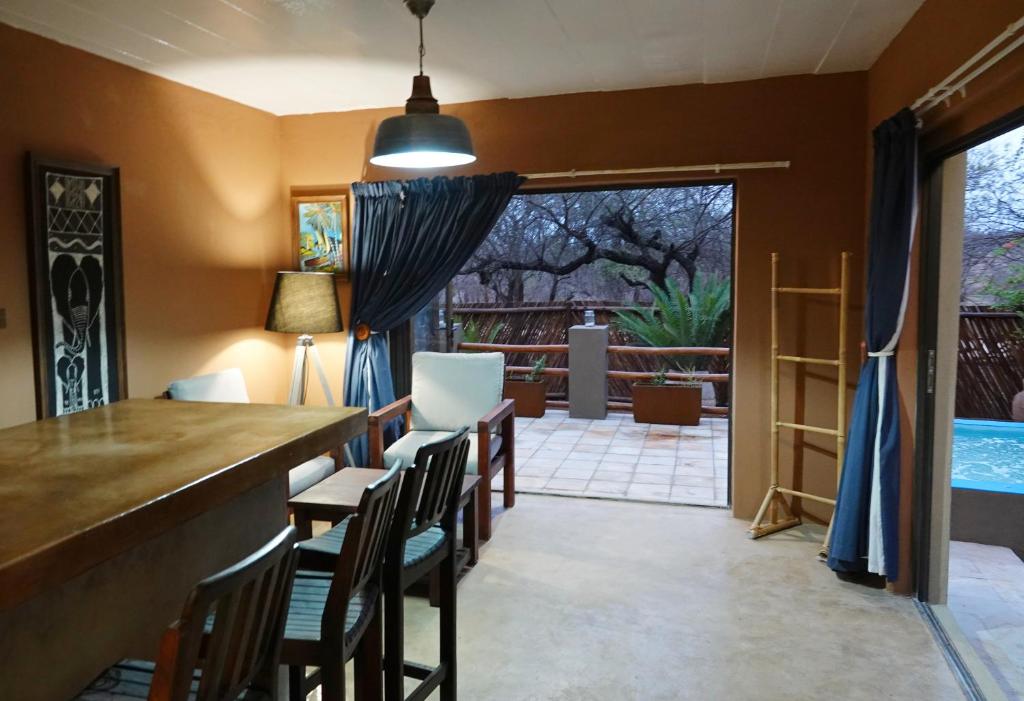 Marloth Park Hippo House photo
