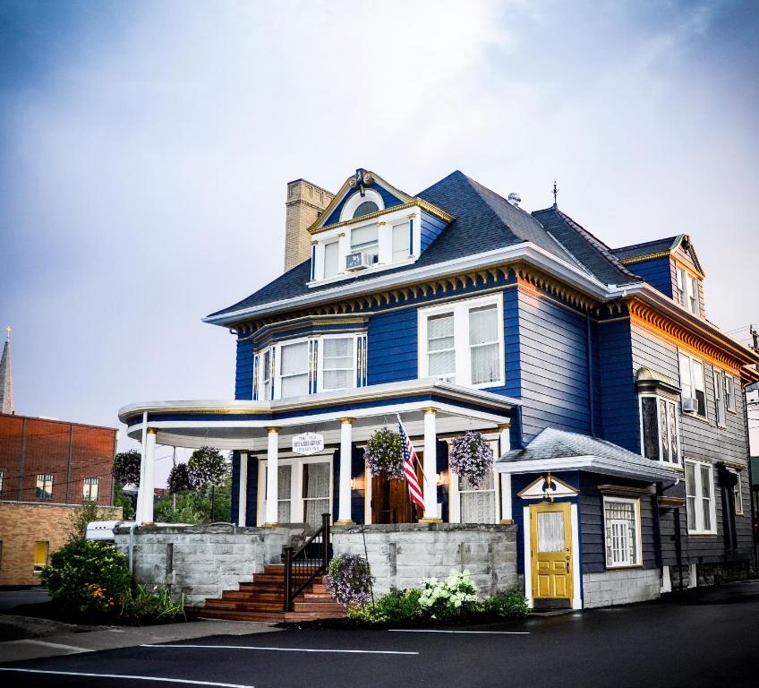 The Old Library Inn Bed & Breakfast